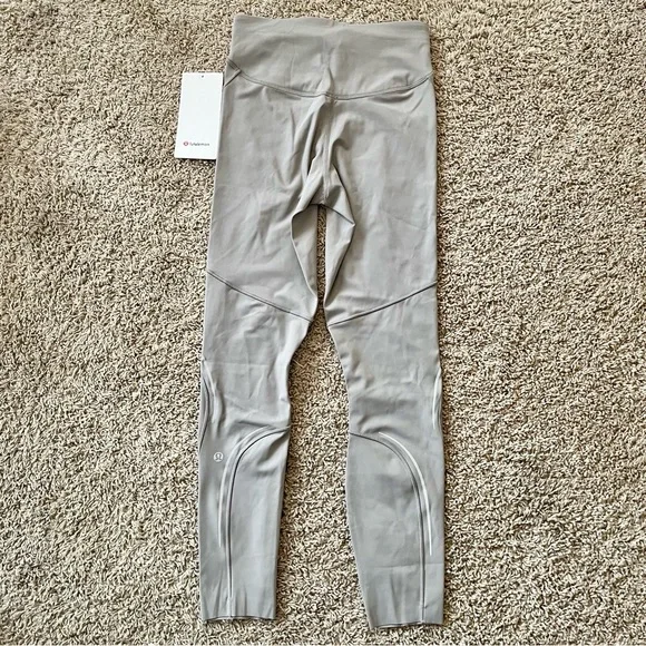 Lululemon Base Pace High Rise Reflective Tight - Picture 6 of 9